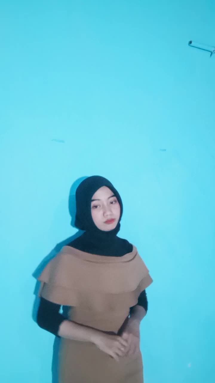 Audisi kontes ambyar Indonesia, iis KEBUMEN, usia 19 thn, pelajar, Mendung Tanpo Udan, Ig: isnaenihasanahisnaenihasanah, hp:081325342417