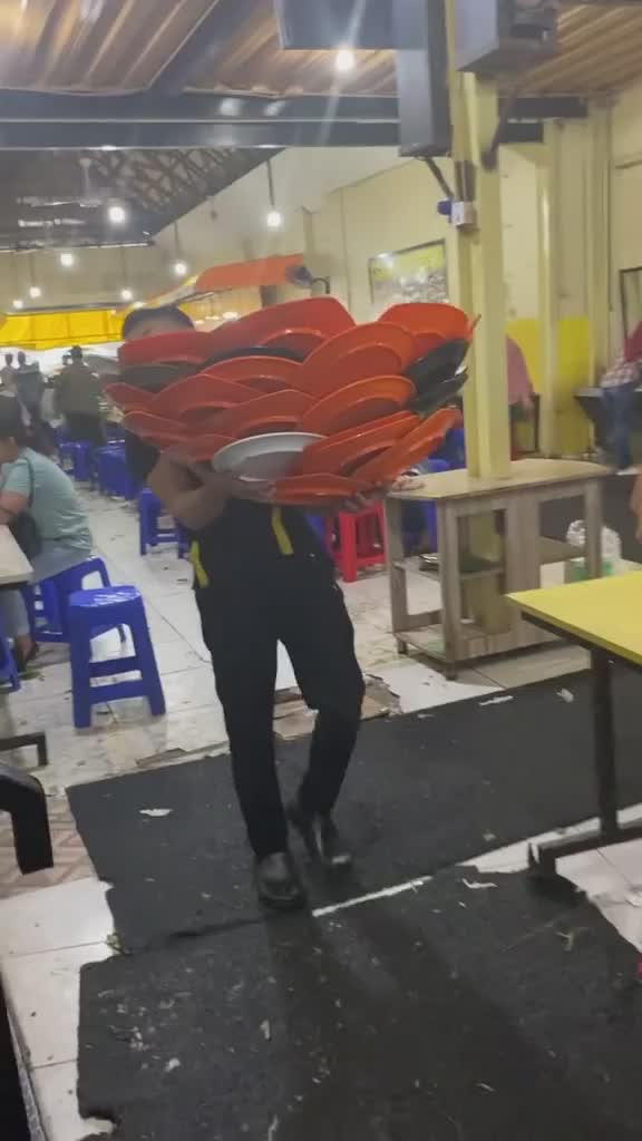 Pasti Gajinya Besar