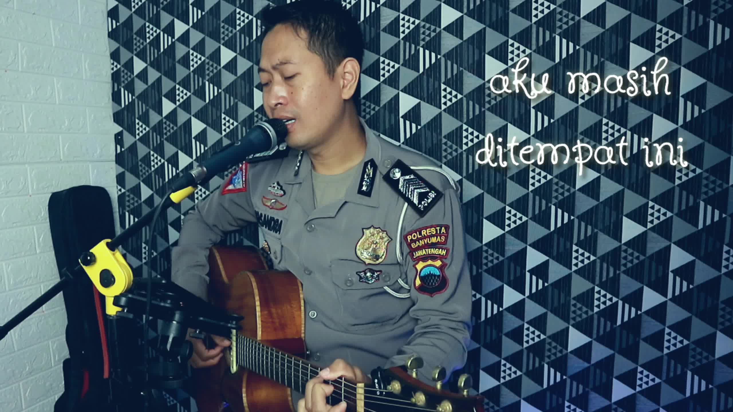 ADE GOVINDA feat FADLY - Tanpa Batas waktu cover by kasandra putra