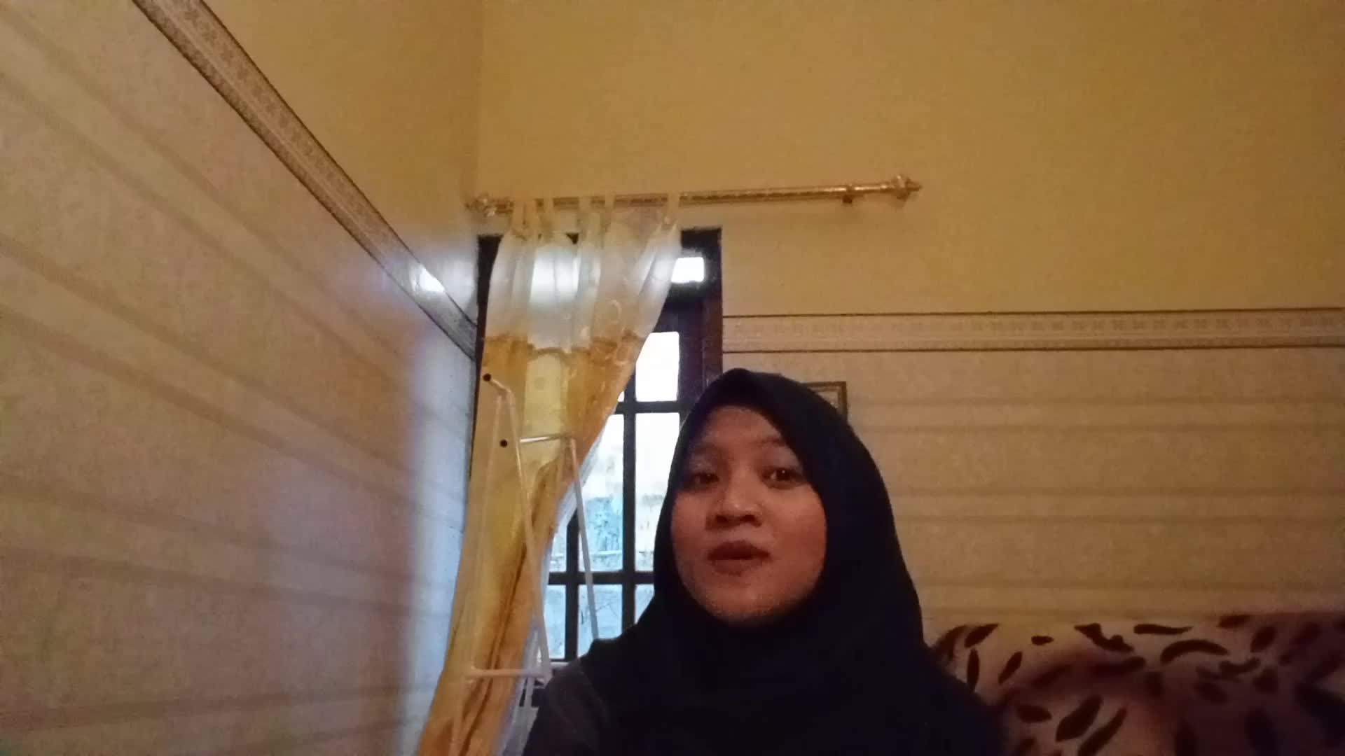 Linatul Muna_21 tahun_Demak_Ya Nabi Salam Alayka. Mencintai sholawat, meraih ridho illahi. Tenang lah hidup ini. Sollu'alannabi Muhammad .