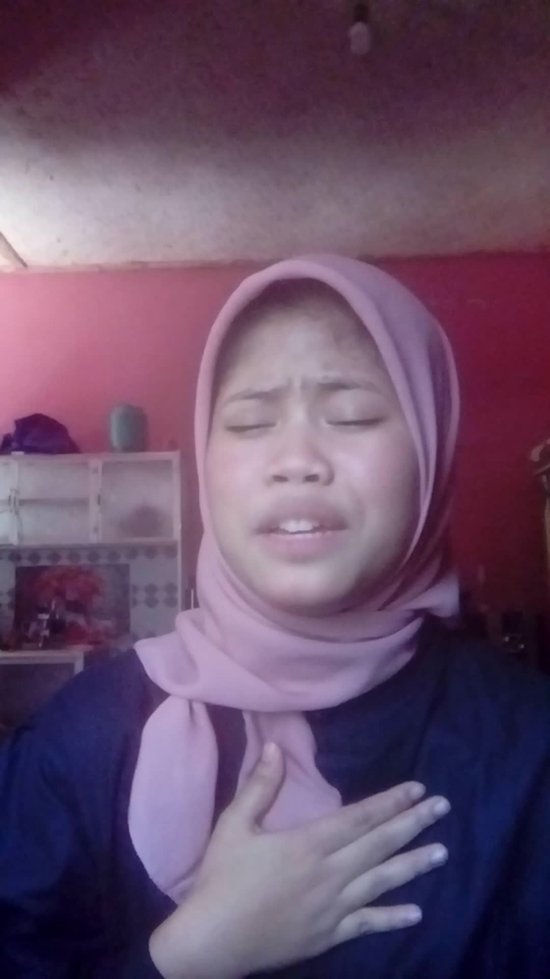 KDI 2021 Nama: sopiah Asal daerah:Garut Umur:17th Judul lagu :Bukan tak mampu #OnlineAuditionKDI2021 no telpon :085523807686