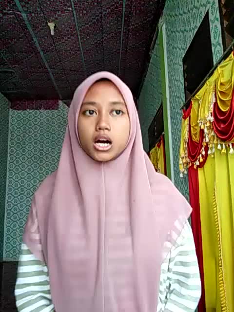 Putri Handayani_18 Tahun_PekanBaru Riau_Ya nabi salam alaika