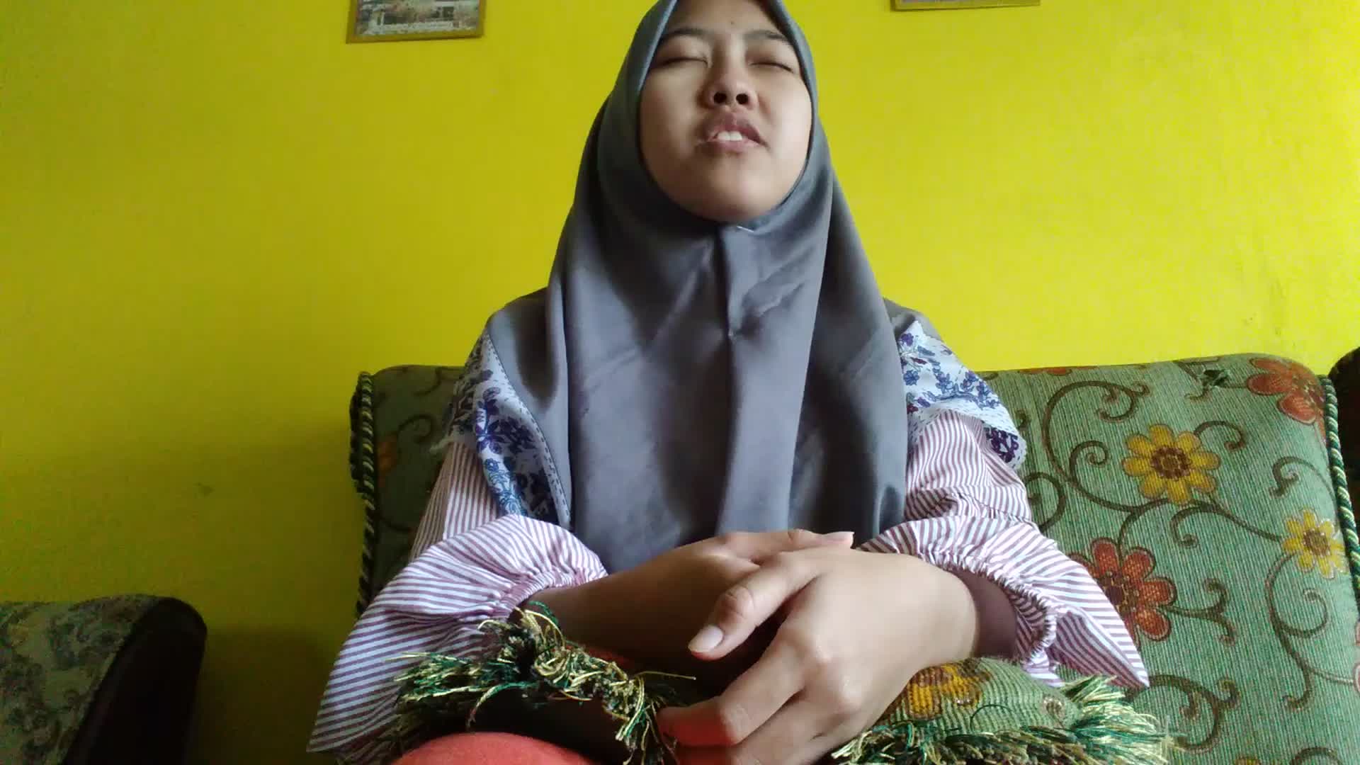 Nuraini Reskyta Kusnadi _ 19thn _ Sukabumi _ Palestine Tomorrow will be free   #voiceoframadhangtv
