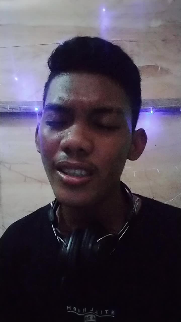 Assalamualaikum...Nama Wiwin_18thn_Luwu,Sulsel_Rapuh-Opick || #VoiceRamadhan