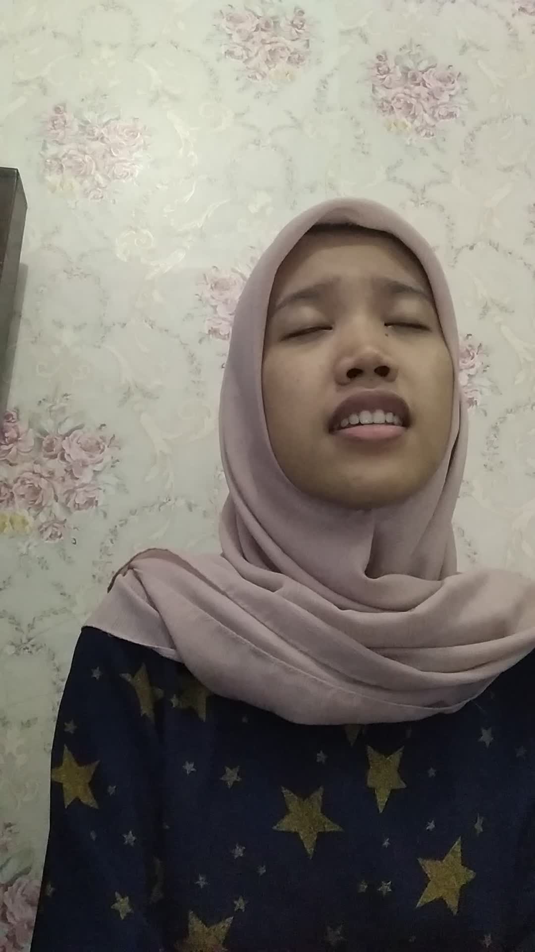 Hana Fatin_19 Tahun_Jakarta_Sholawat Nahdliyah