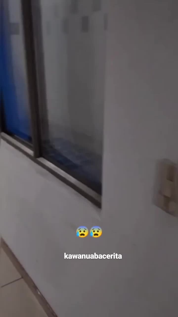 Sapa p anak ini yang main sendiri tengah malam..🤔
