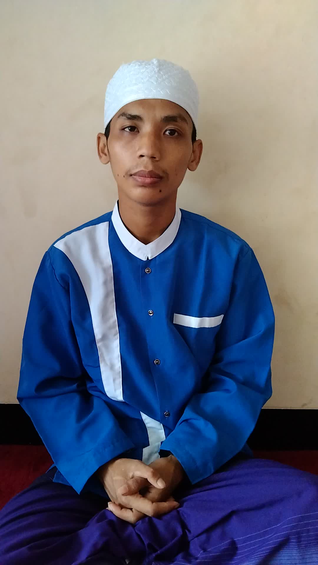 PECINYA miring Nama: Rizky Muhammad Bani Adam Umur:22th Asal Kota:Kab.Tamgerang Judul :Robby Kholaq @VOICEOFRAMADHAN NOhp:088801243515 