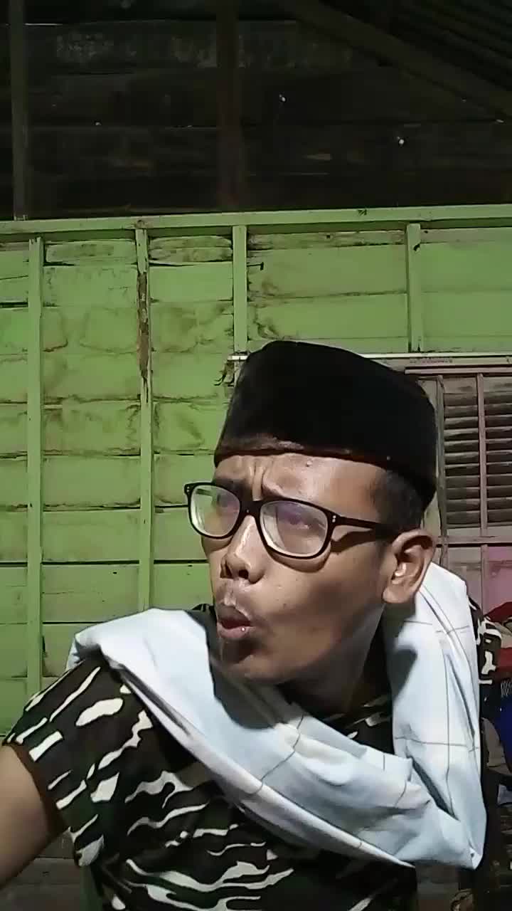 engkong oh engkong...kasar amat...da ah....