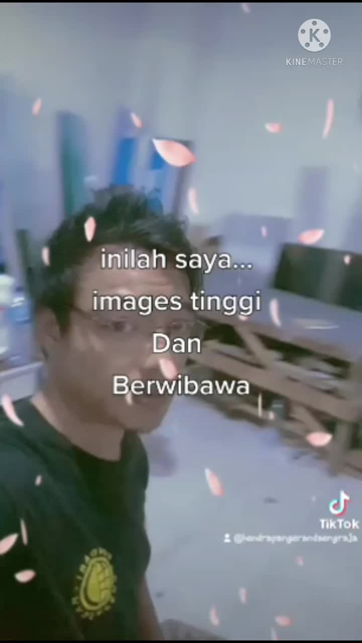 Assalamualaikum...ini gua mau nyanyi buat semua 🤗 semoga sehat selalu 😙👍