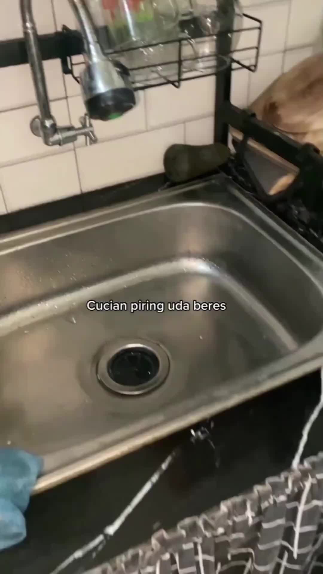 suamiku terbaik banget lah