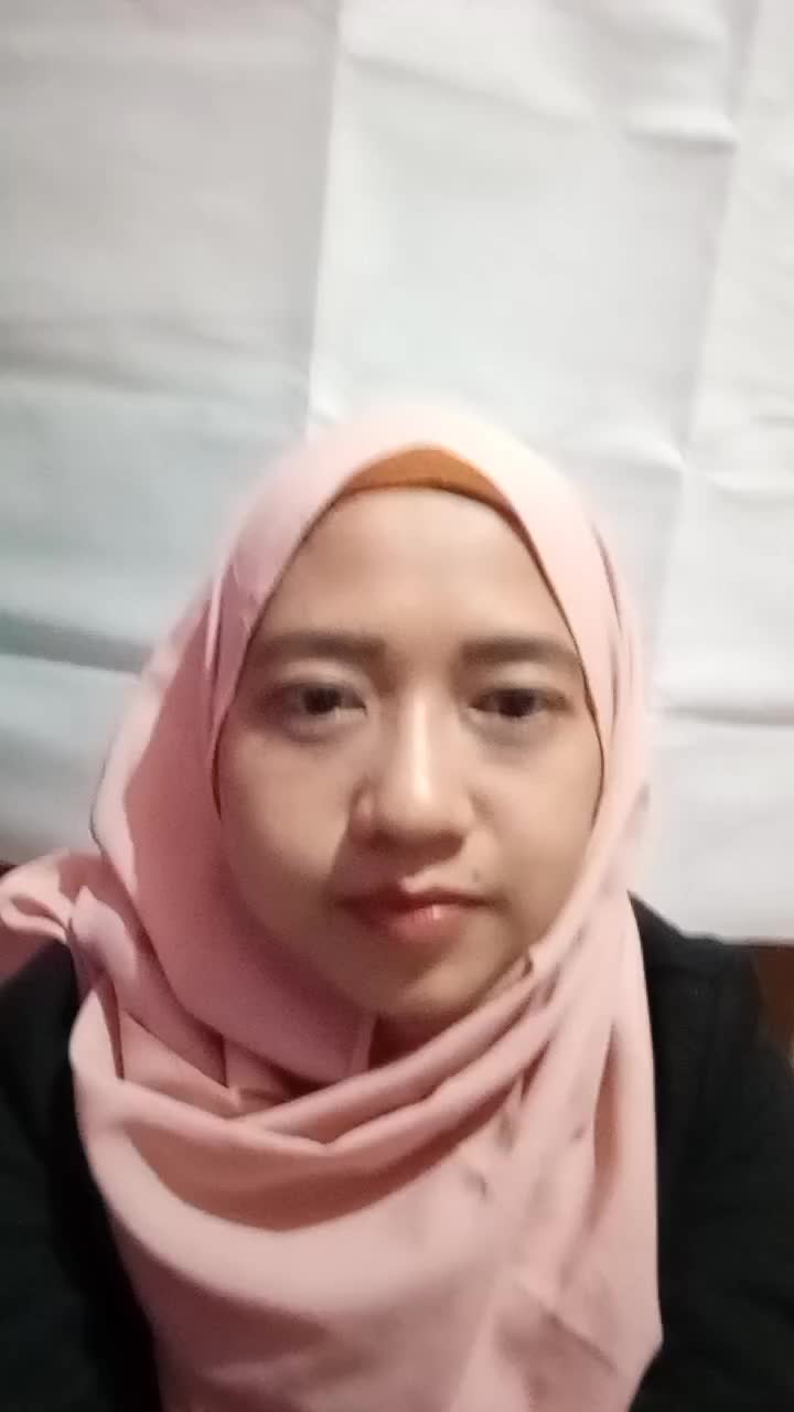 kecepatan ngomong nya aku susah ngikutin 😁
