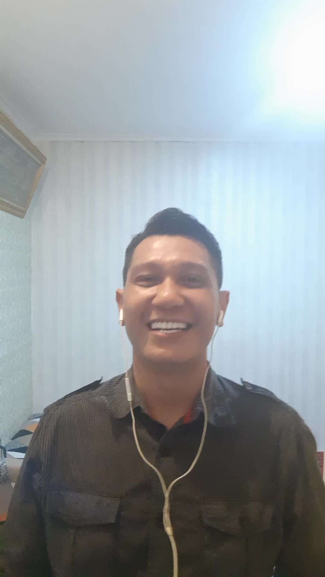 Song: Kira-kira dong, Pria Tampan asal medan yg mencoba mengadu nasib di panggung RSID..#OnlineAuditionRisingStarIndonesiaDangdut