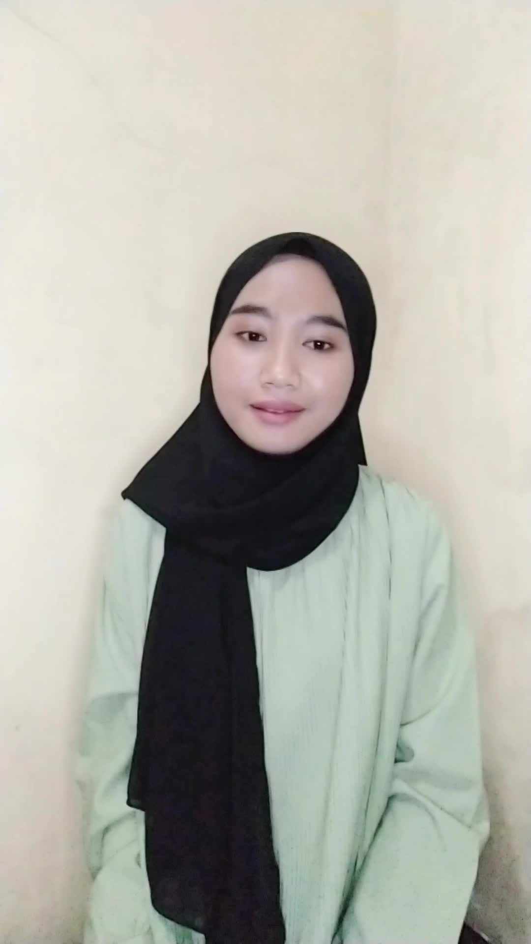 Ajeng Sugih A_20 tahun_Bandung_LAA ILAAHA ILLALLAH