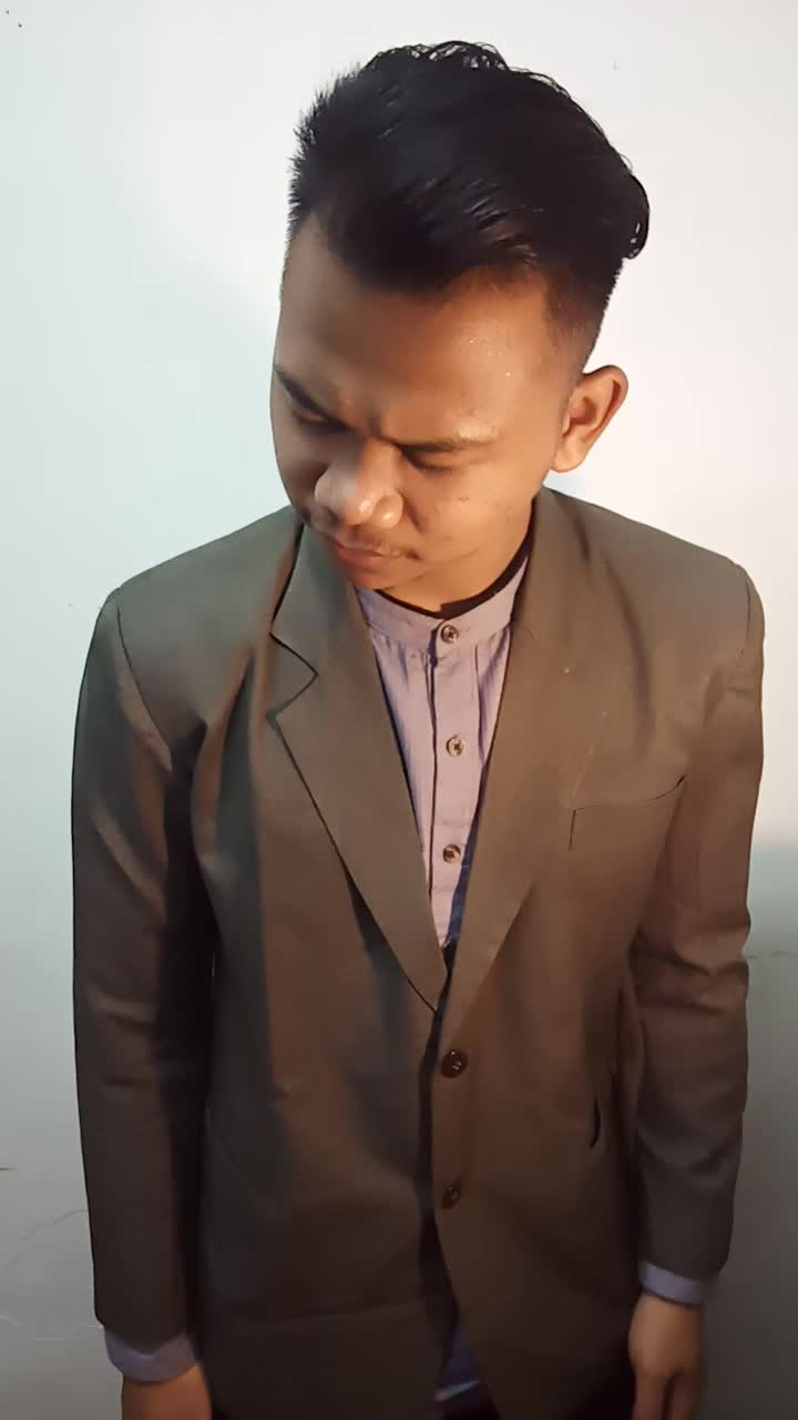 Nama : Dandi Mursidi Umur : 19 Tahun Kota Asal : Bandung Judul : YA MAGNOON