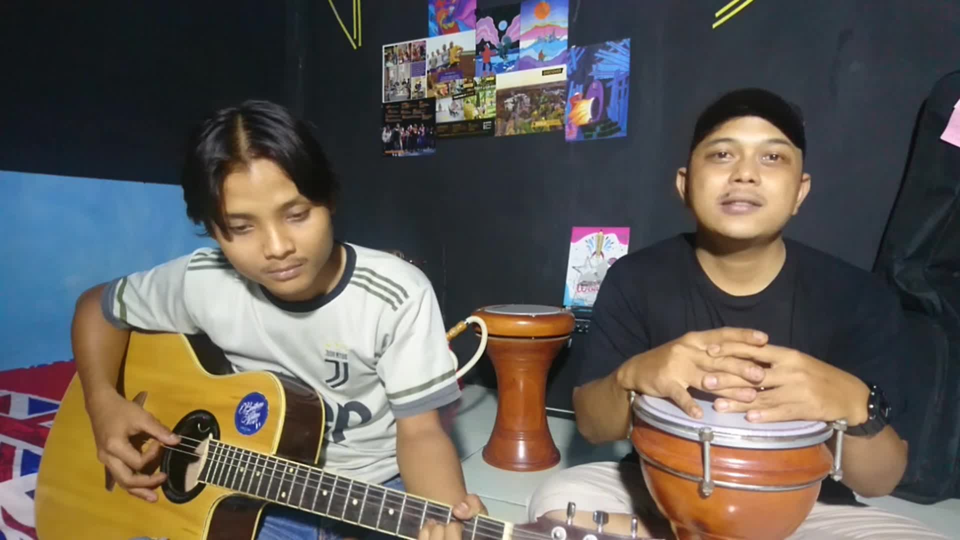 Asli suara merdu banget dari tangerang, cover ya rasulallah, mudah"n lolos amin.. 