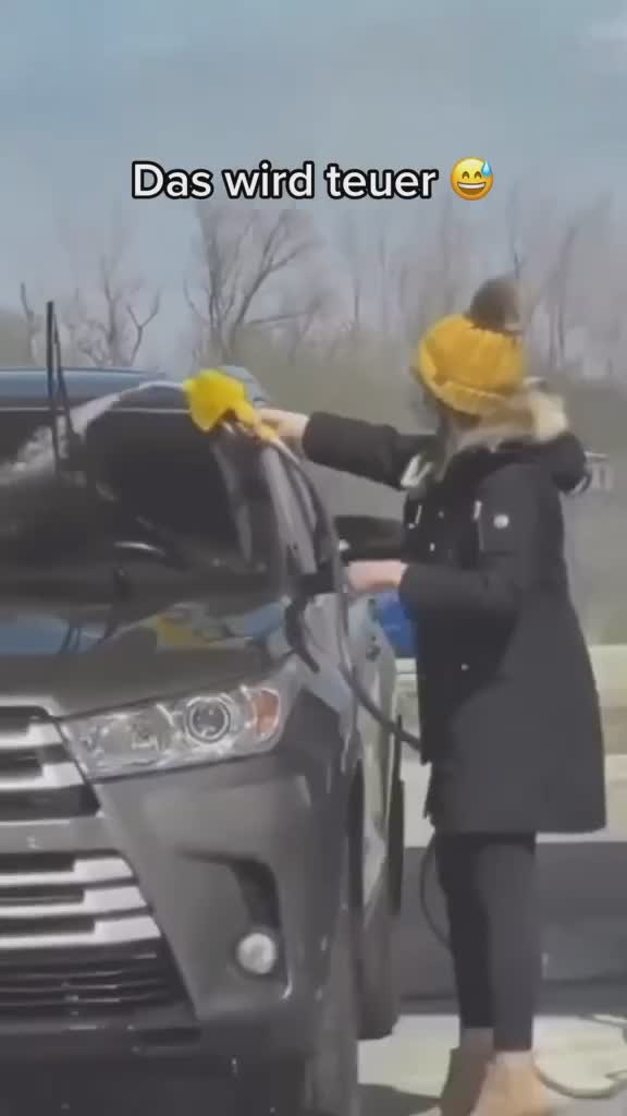 kayanya ada yang salah deh