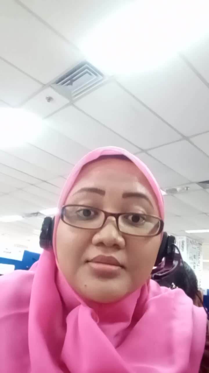 aduh....Odah...Odah.... pinjem duit mulu kerjaannya....vote saya ya gaesss.... 