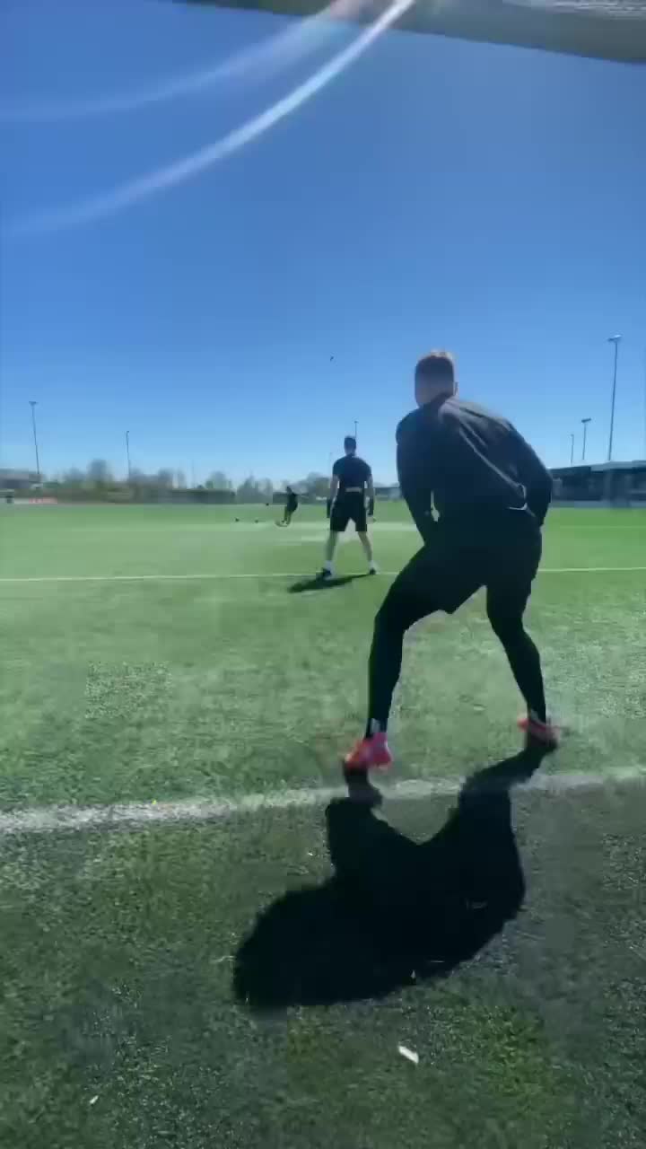 latihan kiper