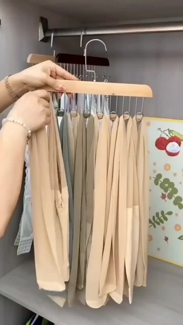 HANGER MUAT BANYAK