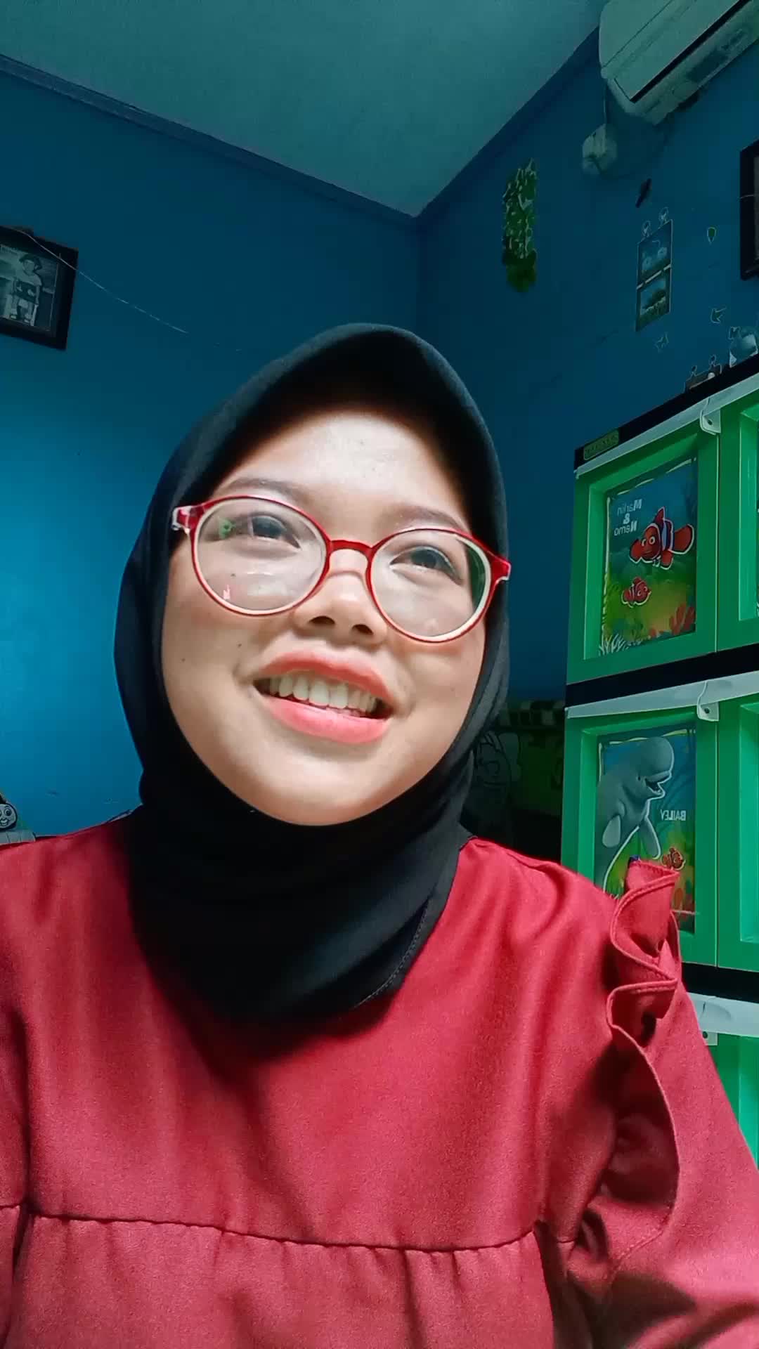 XFI2021 SOLO YUNI NURBAIDA 19 TAHUN CIREBON MELUKIS SENJA 