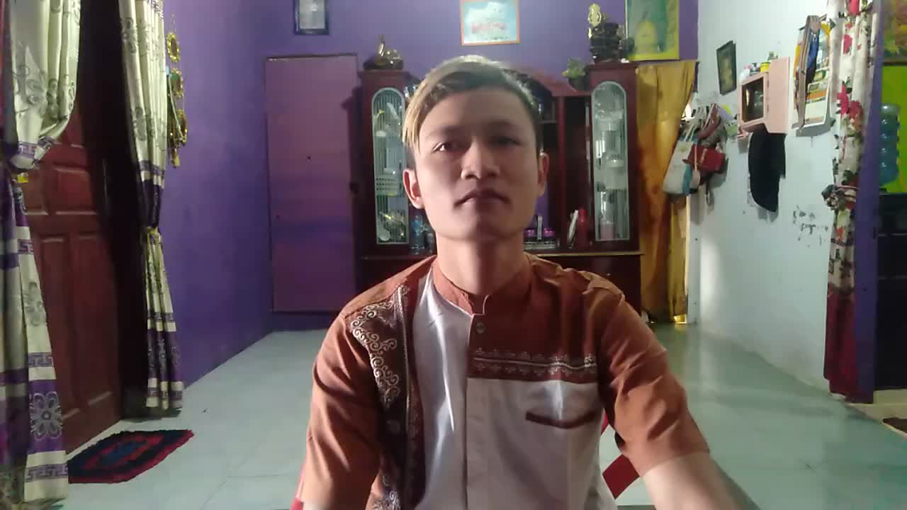 Nama : Afifur Rahman AL-Mahdi. Umur : 23. Kota : Binjai.  Judul Lagu : Nasini el donya