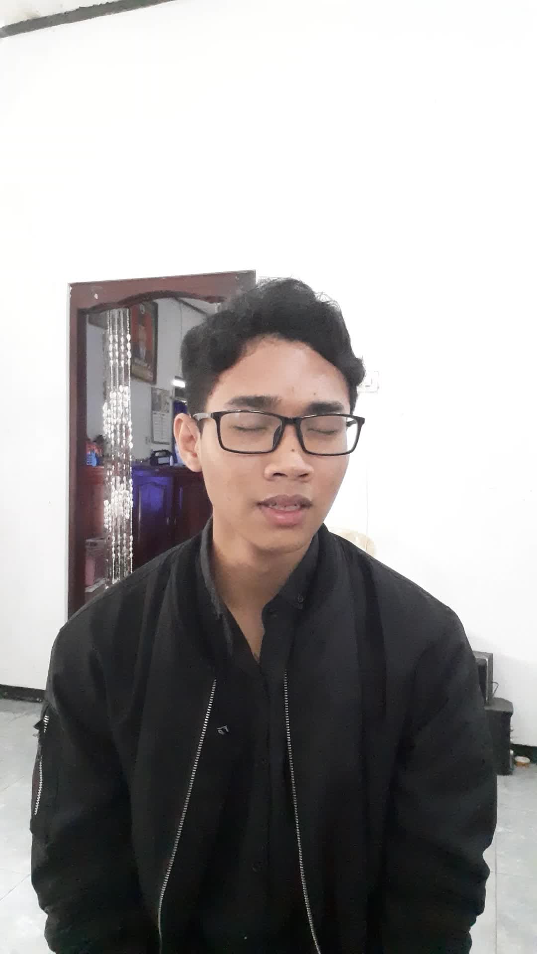 XFI2021 SOLO FARIDDZAKY ILHAM SAMUDRA 19 TAHUN KOTA KEBUMEN BROKEN VOW-LARA FABIAN