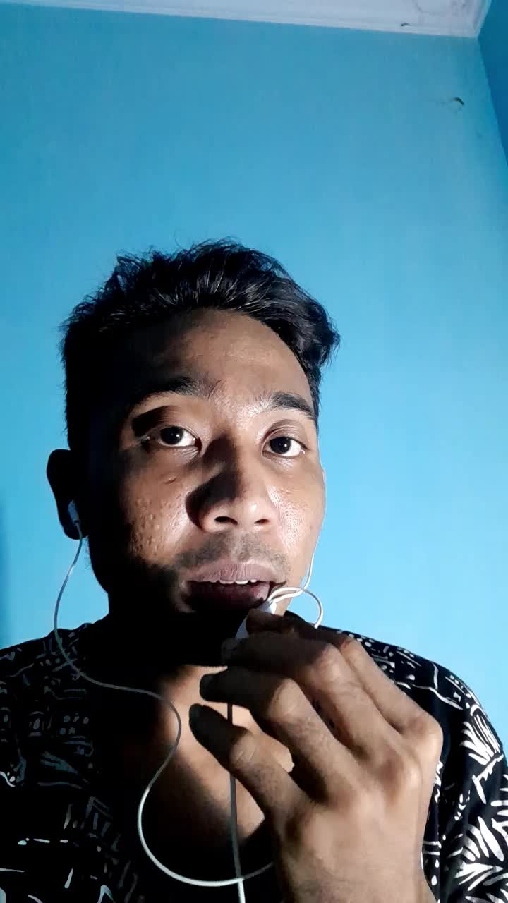 TINBS [Dukung saya yaaa] Nama [Sarwono Hadi Prasojo] Asal Daerah [Jawa Tengah] Umur [30 Tahun] Judul Lagu [Surga Cinta] hashtag #TINBS