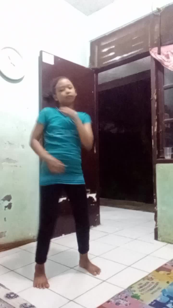 challenge KDI, semoga bisa diundang dircti+. demen banget nari.😀
