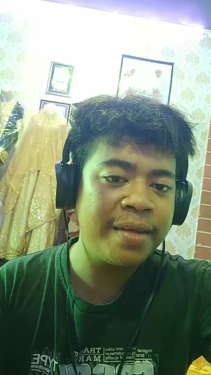 TINBS Nama Gustiawan Asal Daerah Tolitoli Umur 22 Judul Lagu Kekasih Bayang hashtag #TINBS