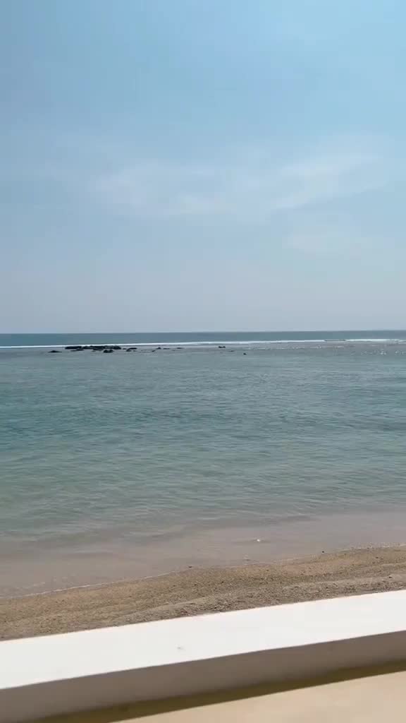 Tau cafe ini gak nih kalian? lokasinya di Moana Cafe - Ujung Genteng, Kec. Ciracap, Kabupaten Sukabumi😍