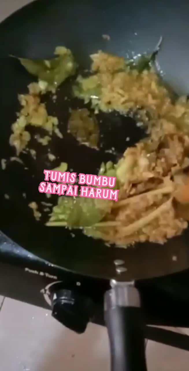 Bebek goreng kaleyo Versi Ak.tanpa di presto.tpi bisa bnr2 Lembut dagingnya dan tdk ad bau amis sm sekali.