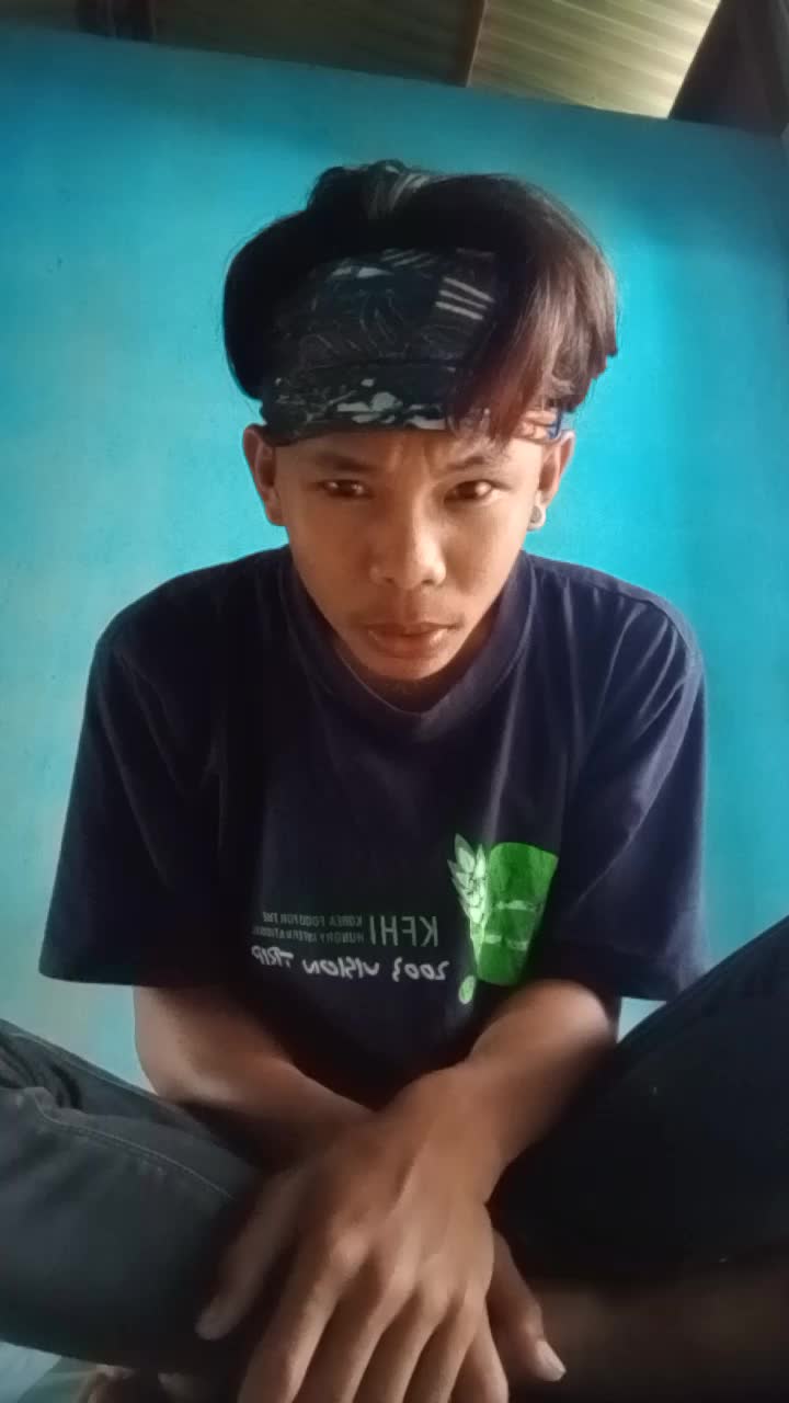 KDI 2021  Wahyudi, umur 18 tahun Kalimantan timur Nunukan asal Sulawesi tengah (Malasiya EYEE) Online Auditon 2021