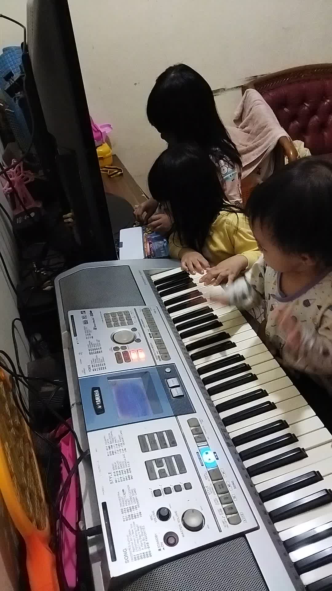 trio sisters