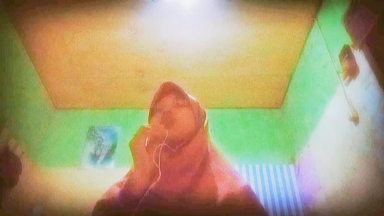 Assalaamu'alaikum nama saya Anis fitriyani,umur 19,Tasikmalaya . Hayyul Hadi,Muhasabah cinta .Marhaban ya ramadhan # voucoframadhan