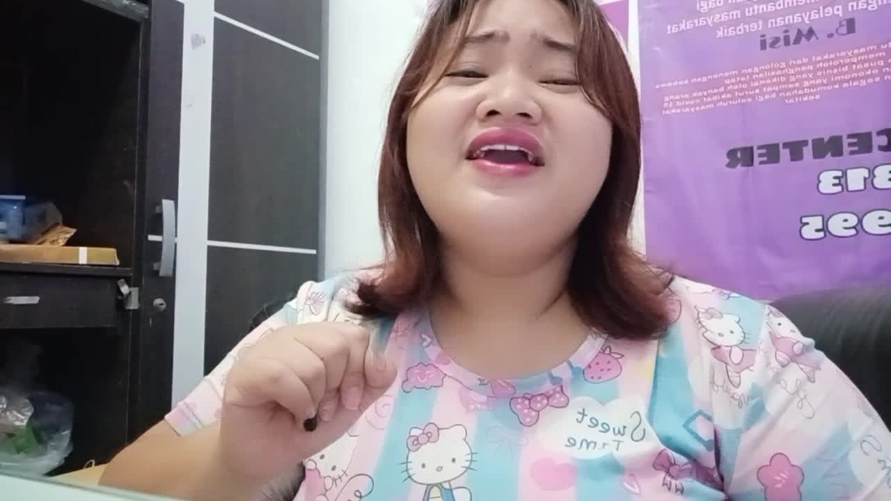 Nama : Bella Defika Usia : 25 tahun Asal : Sulawesi Utara (Lagu Kedua Acuh tak acuh) #ONLINEAUDITIONRISINGSTARINDONESIADANGDUT