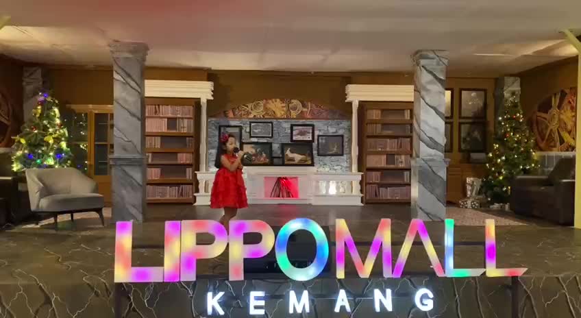 AMAZING Teresa 8th sing Seorang Anak tlah lahir untuk kita.  instagram@teresa_sylviliana, youtube@TeresaOfficial17, tiktok@teresasylviliana,