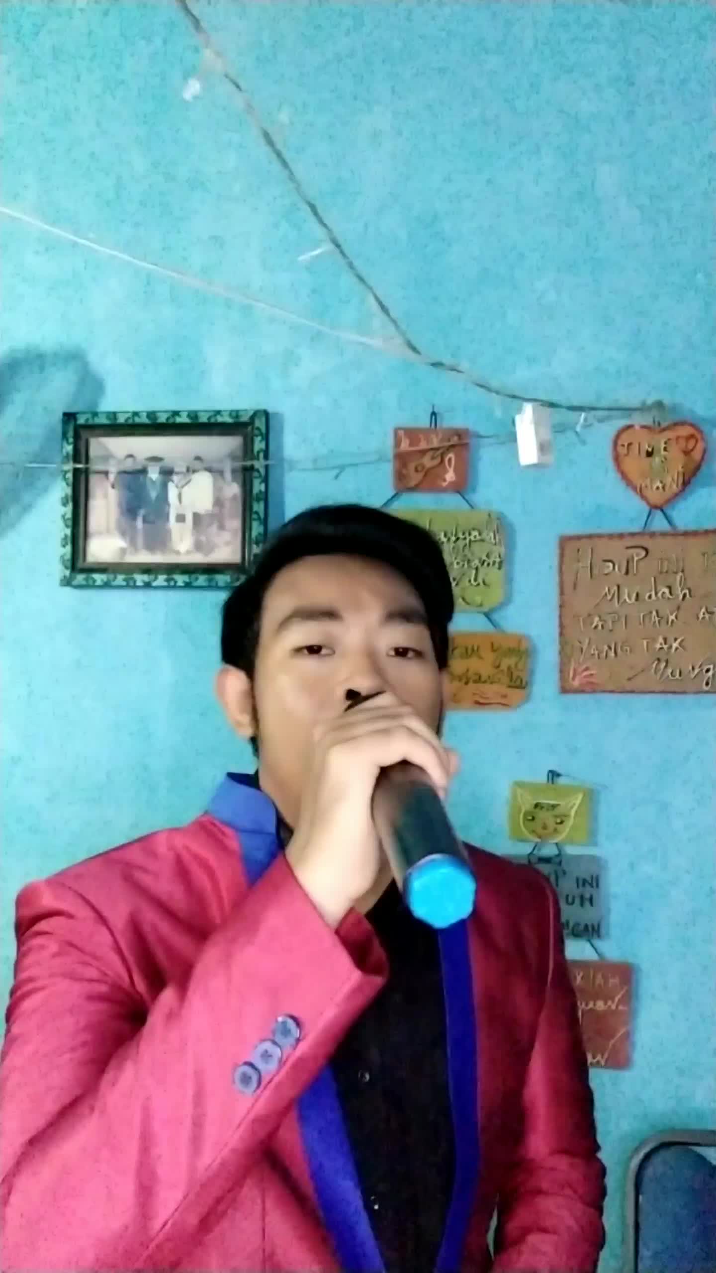 nama: yoyo, usia 21 tahun, dari kabupaten pulau morotai provinsi maluku utara#viral, yoyo, #audisi rising star indonesia dangdut#MNCTV