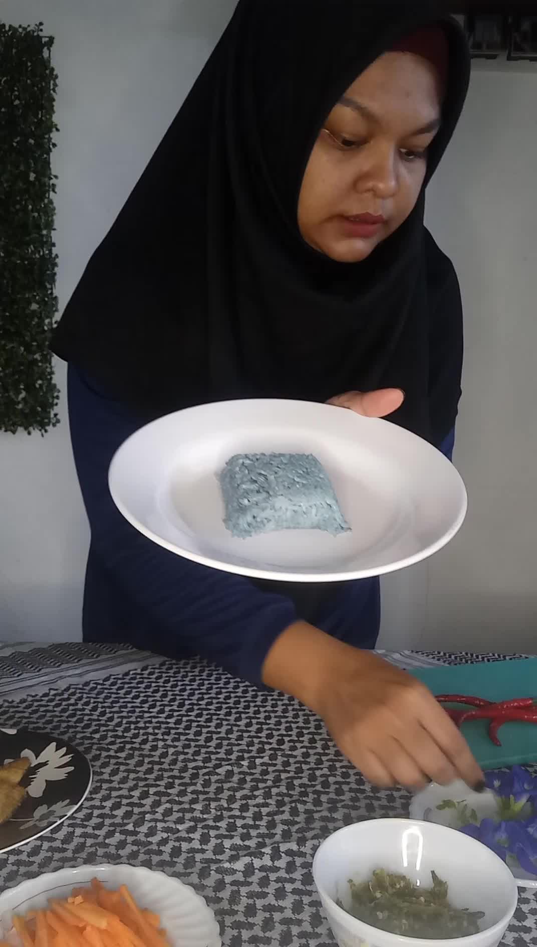 Nasi Telang Ikan Nila Bumbu Acar Kuning dengan Sambel Ijo. Anak Medan punya selera #onlineauditionmci8  