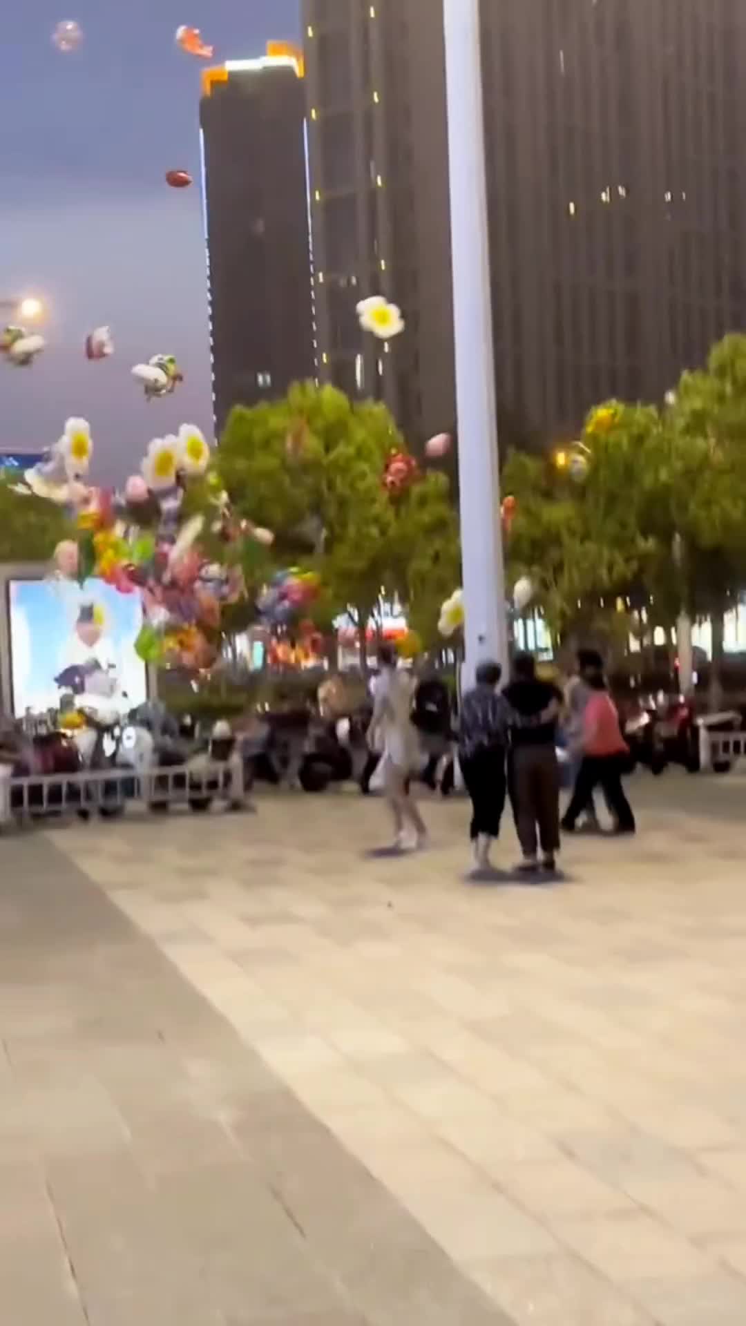 duh kesian tp kliatannya jadi keren