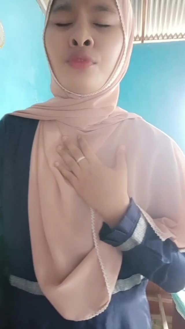 TRIA FITRI UTAMI_18 TAHUN_PADANG_ COVER TA'ARUF