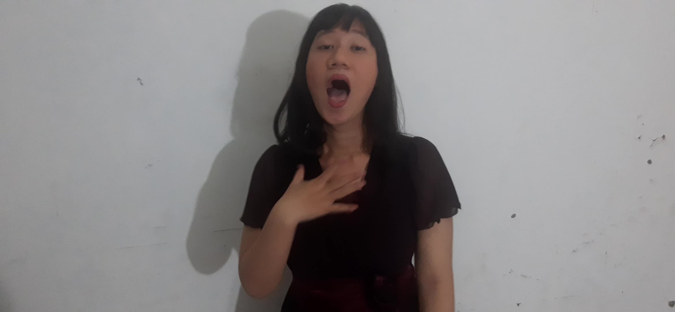 MI2022_Yuliana Arlista_Menyanyi 