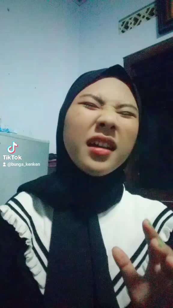 XFI2021 Bunga Ken Nada 21 Tahun  Temanggung  Jawa Tengah, Melawan restu 