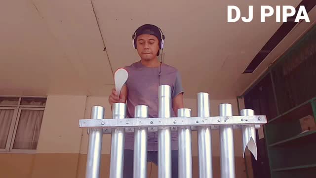 Alat DJ dari pipa paralon lufiass DJ pipa umur:30  status :menikah mohon bantu vote ya kawan. disini  adalah harapan saya untk keluarga sy🙏
