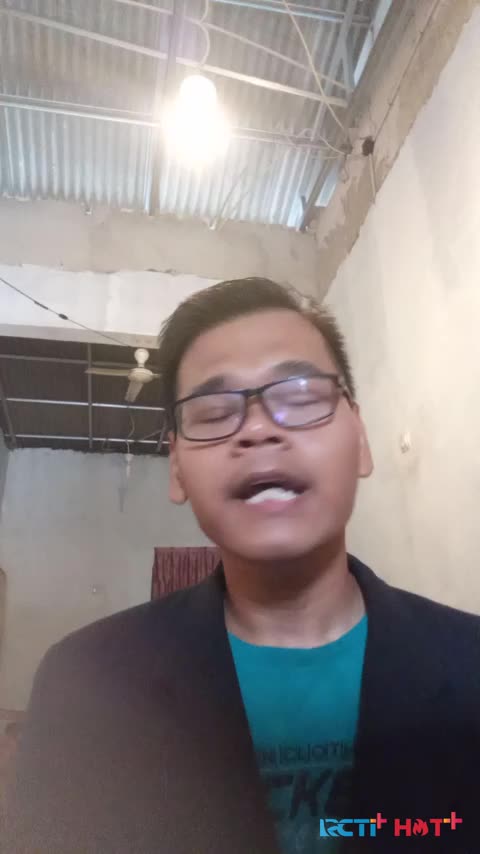 Kontes Ambyar Indonesia Nama:putra Ramadan Umur:21 tahun Asal:Tangerang Lagu:jokotingkir 