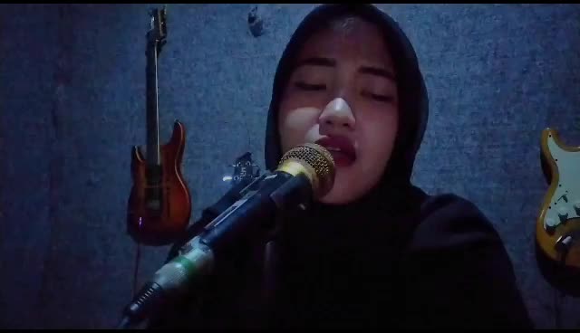 XFI2023 SOLO AMALIA FITRIANI 19 TAHUN PURWAKARTA YOU ARE THE REASON 
