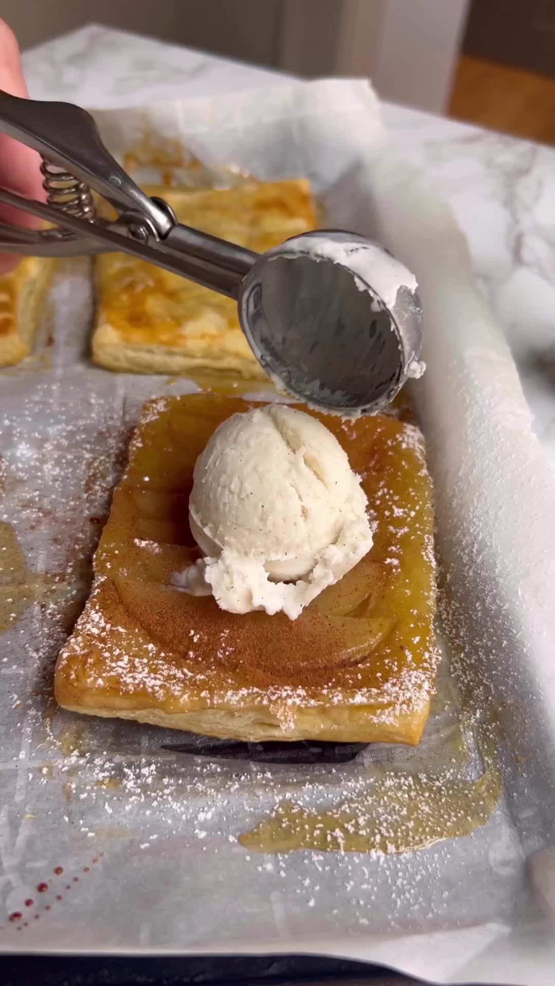 Siapa yang suka apple pie?