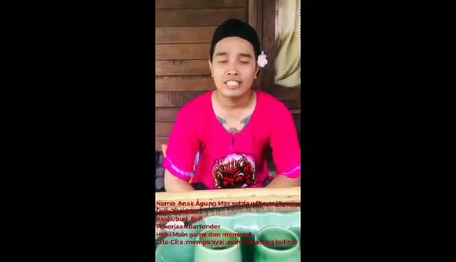 hai namaku satria wibawa asal Bali ,,kali ini saya akan memasak chicken breast bumbu balado with mash potato,, #onlineauditionmci8