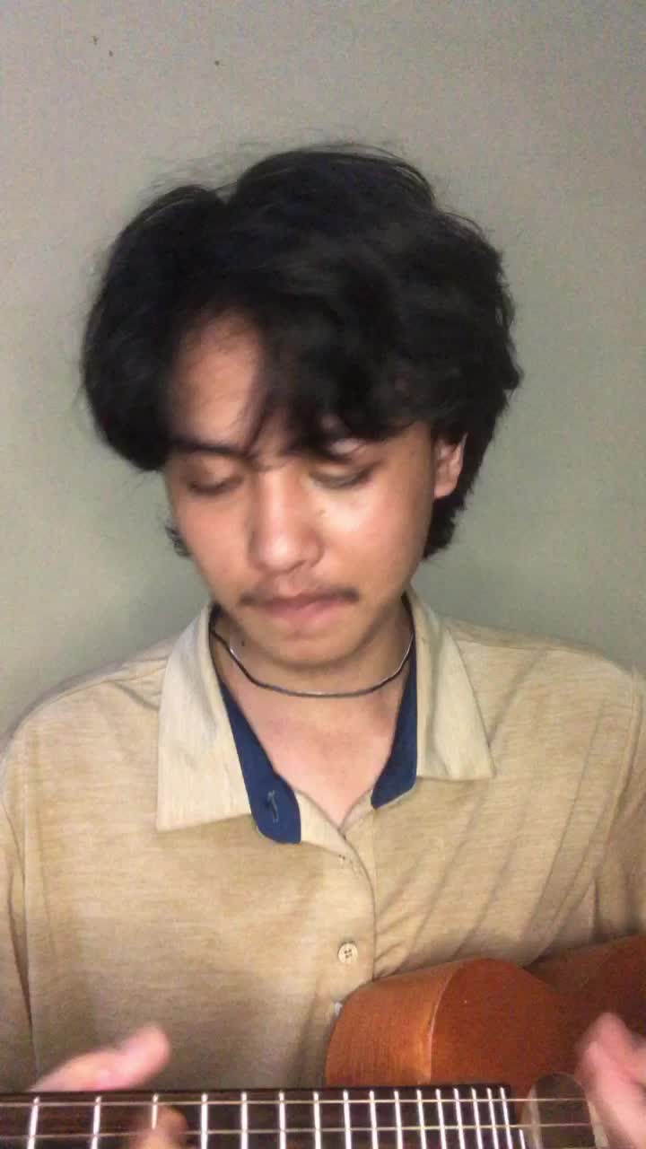 Perempuan yang sedang dalam pelukan