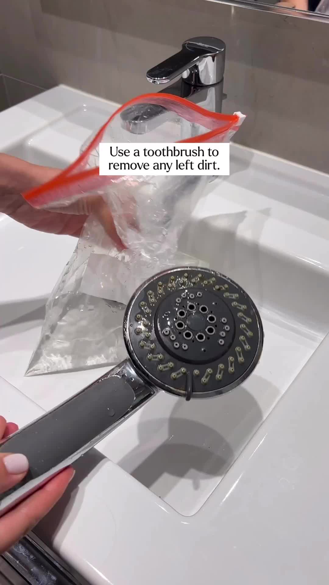 Tips bersihin shower