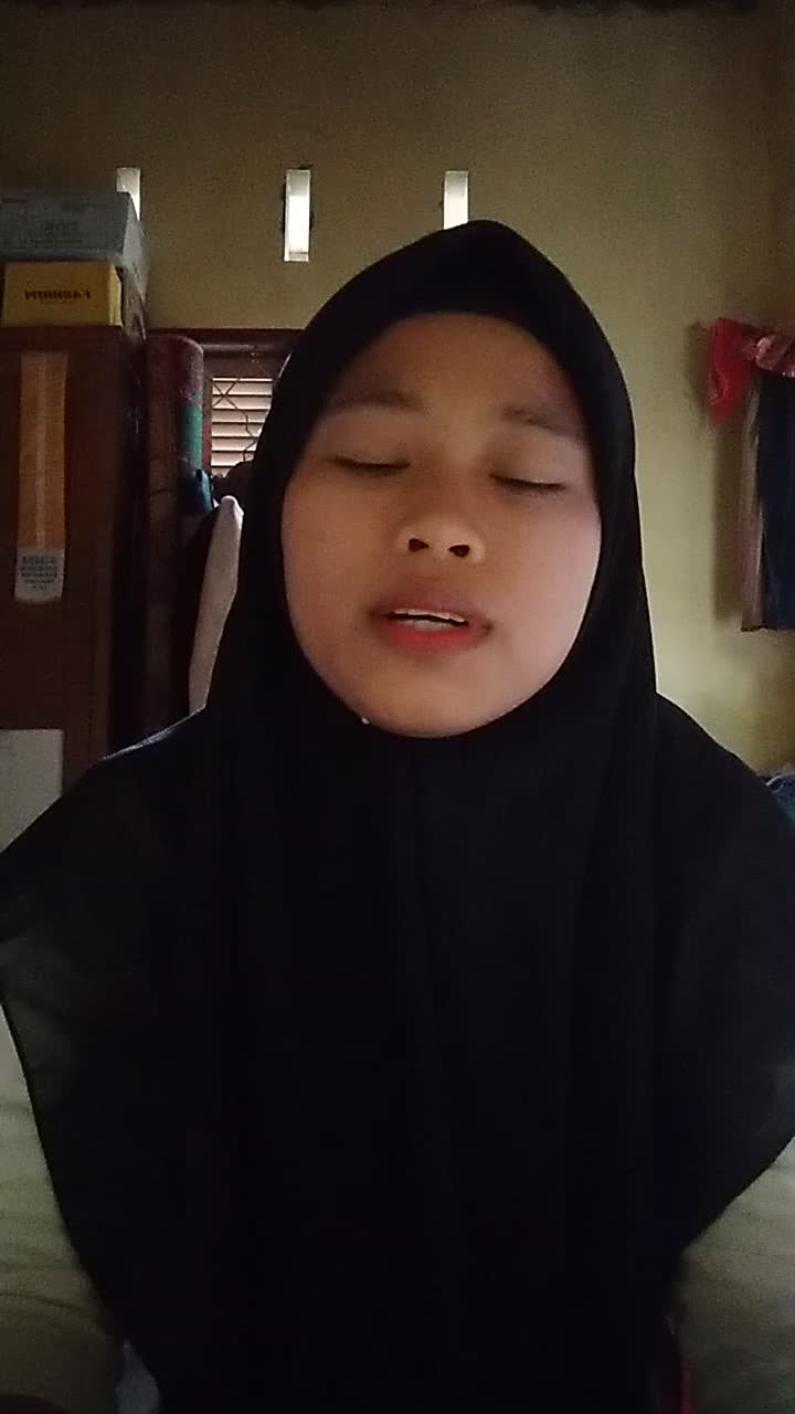 assalamualaikum nama saya May Sharah leo, umur saya 19 tahun, asal daerah saya berasal dari provinsi Sumatera Utara kabupaten Padang lawas.